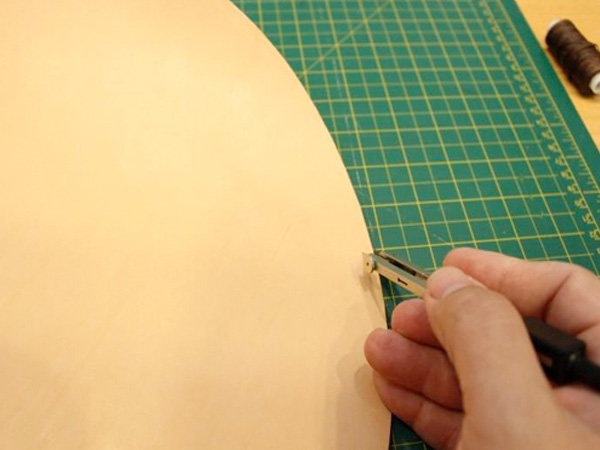 Skål i vådformet læder - DIY guide. Step 4