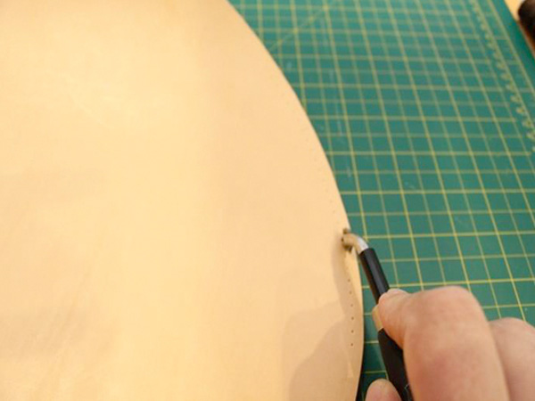 Skål i vådformet læder - DIY guide. Step 5
