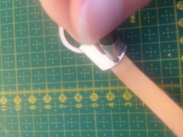 Keyhanger i læder - DIY guide. Step 3