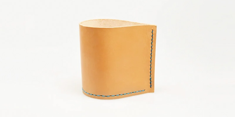 Pencil holder in leather - DIY project