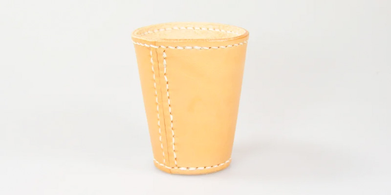 Leather dice cup - DIY project