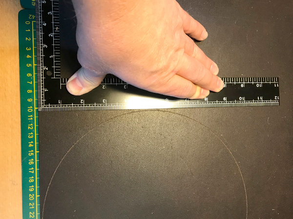 Papirkurv i læder - DIY guide step 3